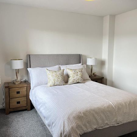 יורק Modern 2 Bed Townhouse Just Outside City Walls With Free Private Parking מראה חיצוני תמונה