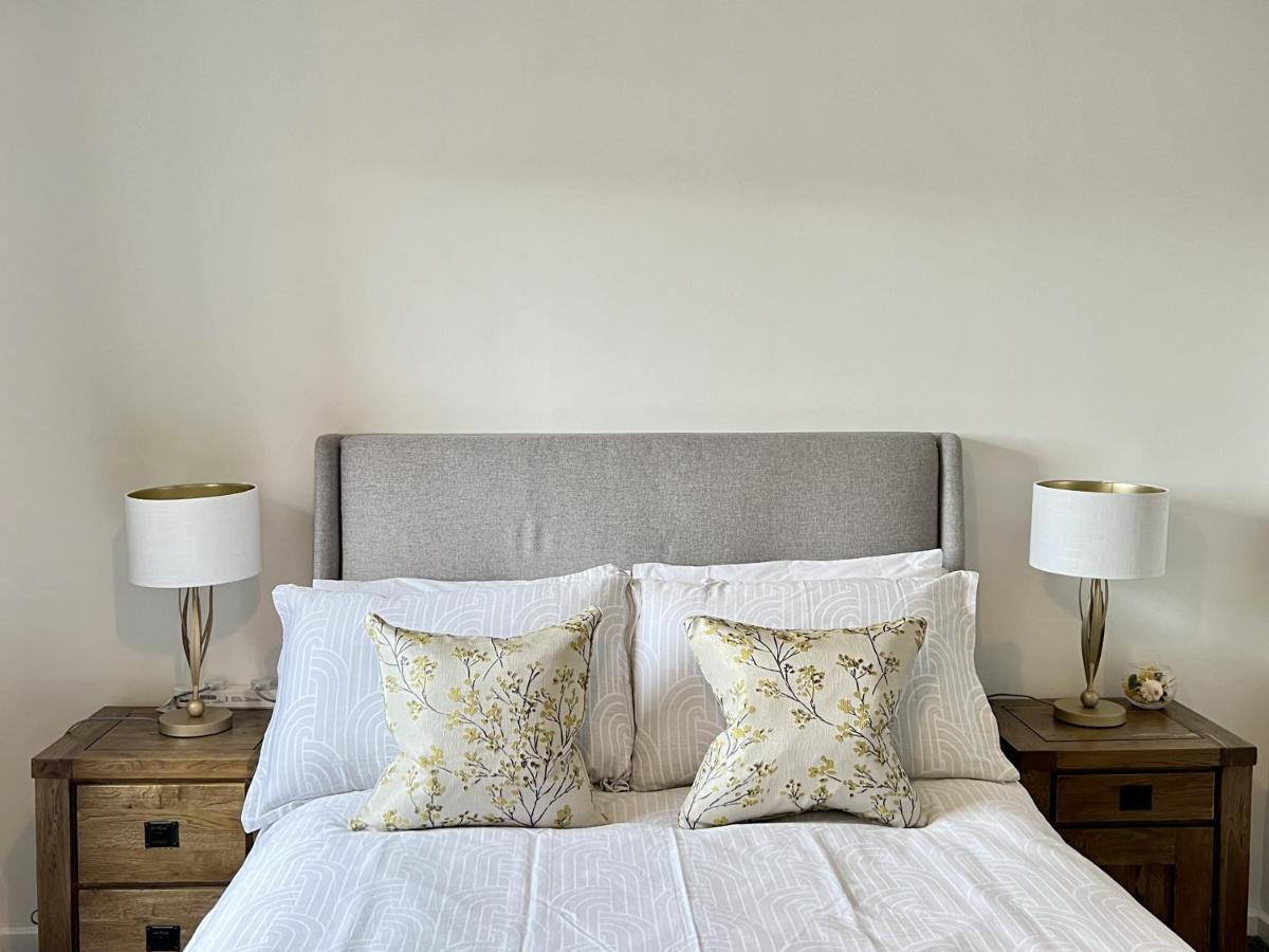יורק Modern 2 Bed Townhouse Just Outside City Walls With Free Private Parking מראה חיצוני תמונה