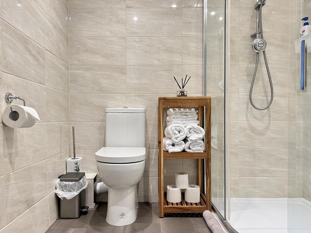 יורק Modern 2 Bed Townhouse Just Outside City Walls With Free Private Parking מראה חיצוני תמונה