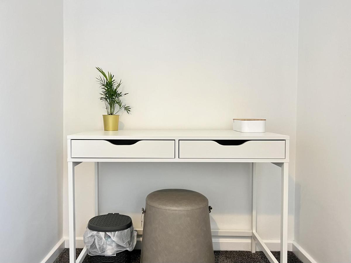 יורק Modern 2 Bed Townhouse Just Outside City Walls With Free Private Parking מראה חיצוני תמונה